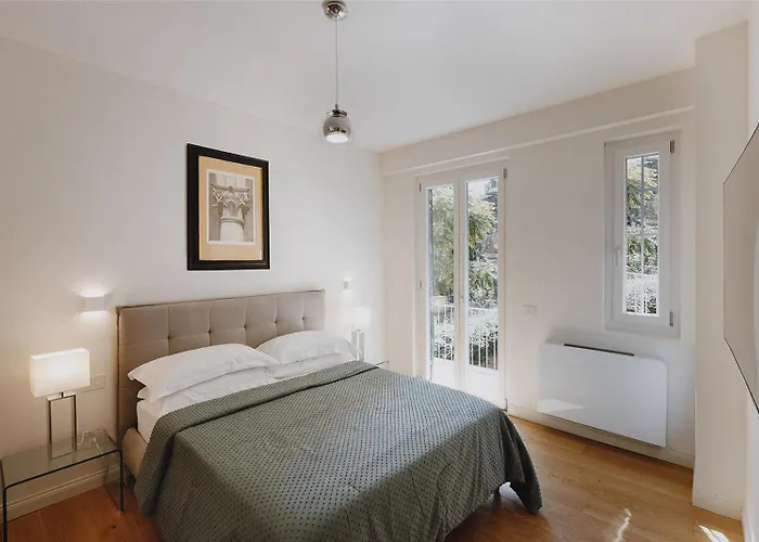 Ferrhouse Eco & Chic فلورنس